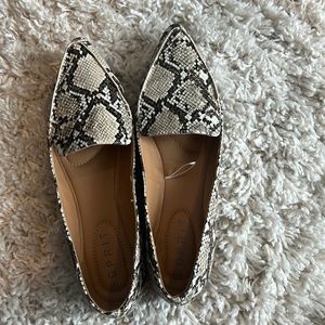 Snakeskin flats